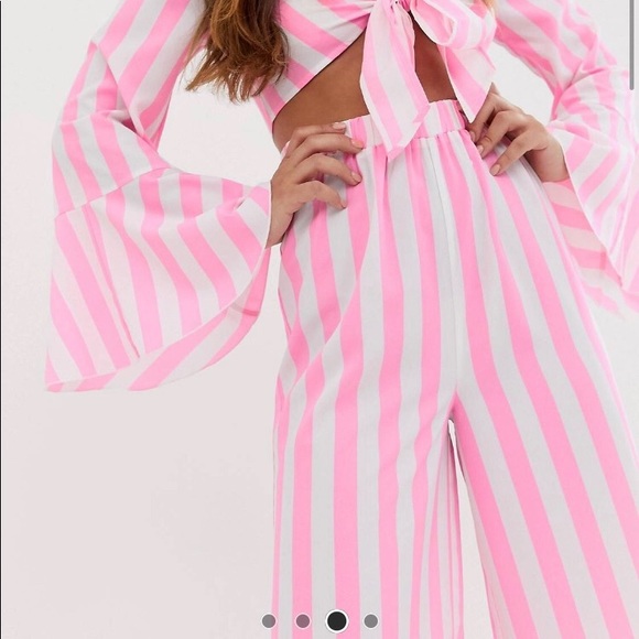 Tie Front Beach Set - Picture 3 of 5